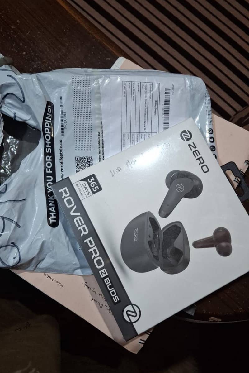 Zero Rover Pro Earbuds 1