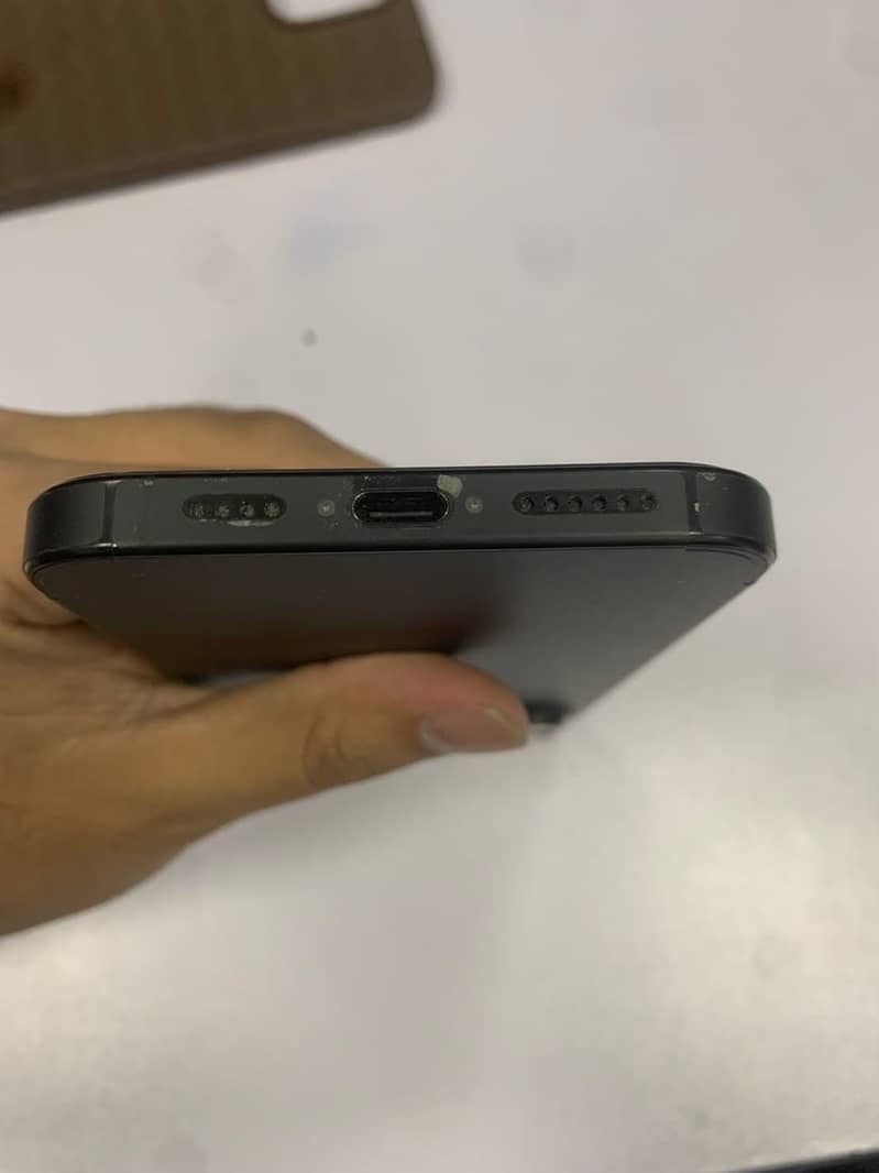 Iphone 16 Pro Max 3
