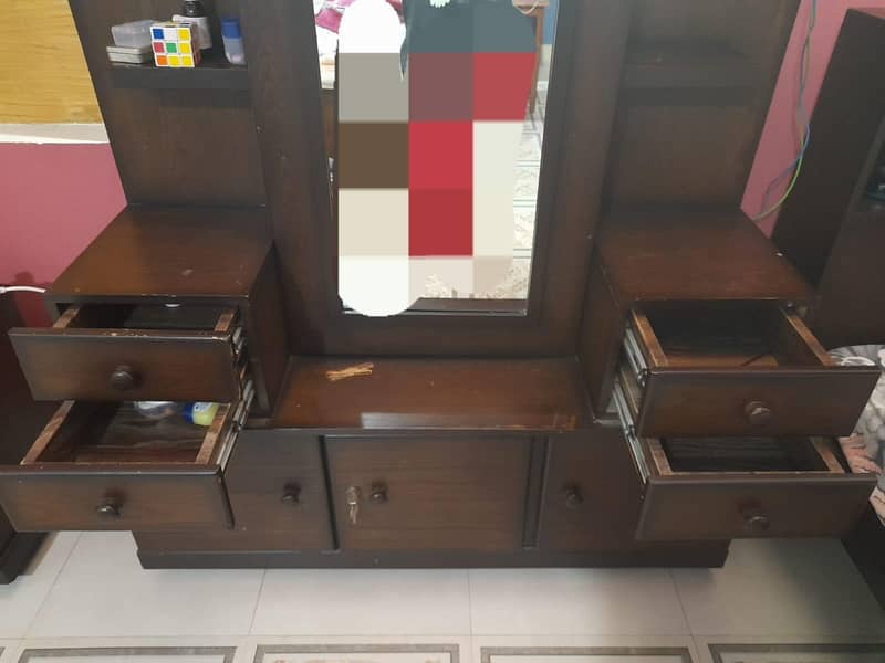 Dressing table Rs 40000 NOT FIX PRICE 1