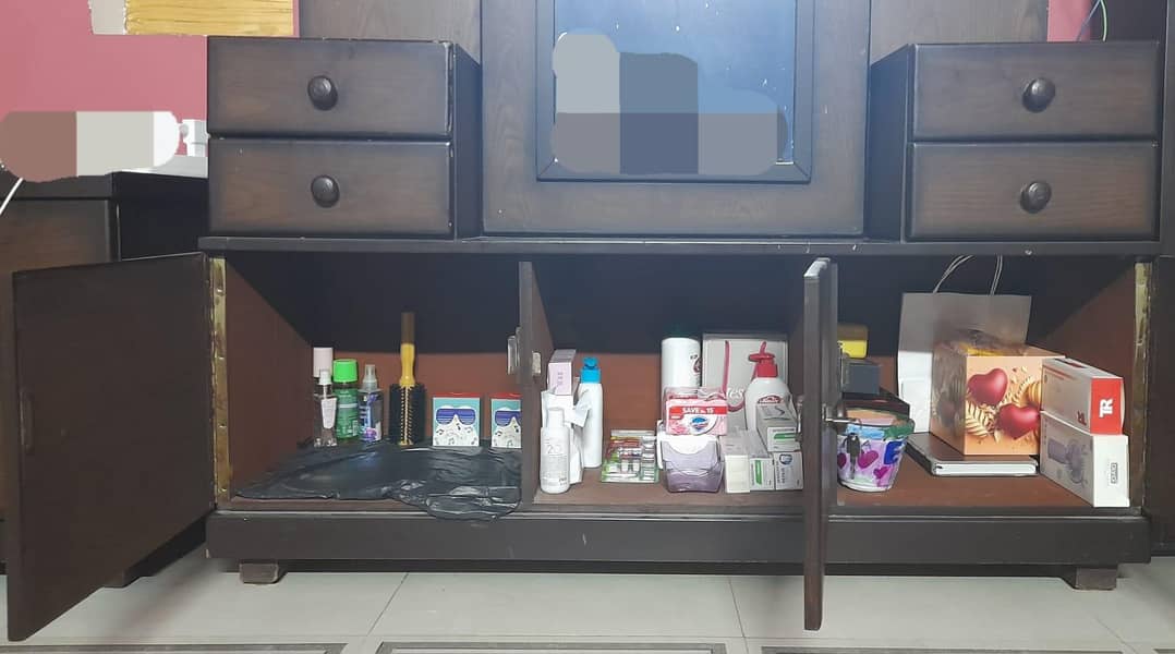 Dressing table Rs 40000 NOT FIX PRICE 2