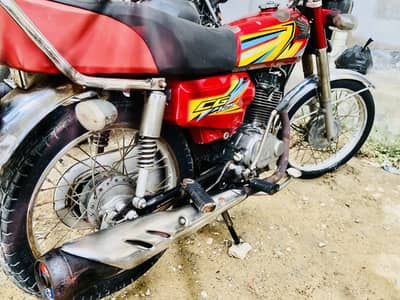 HONDA CG 125 KARACHI (2017 model) Smooth Running