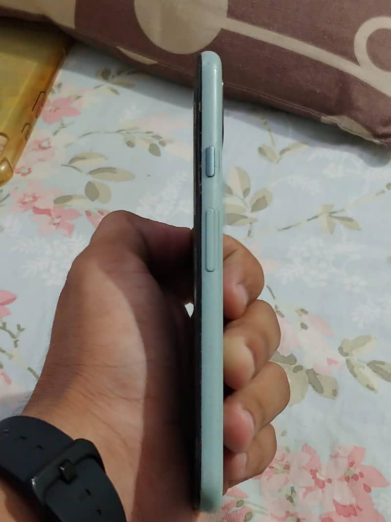 Google Pixel 5 2