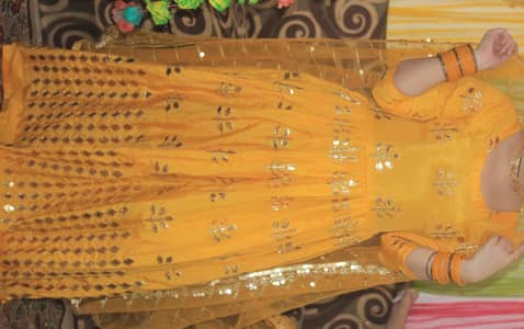 mayoon dress only 2hours used buying 14000 selling 10000