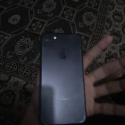 Apple iPhone 7