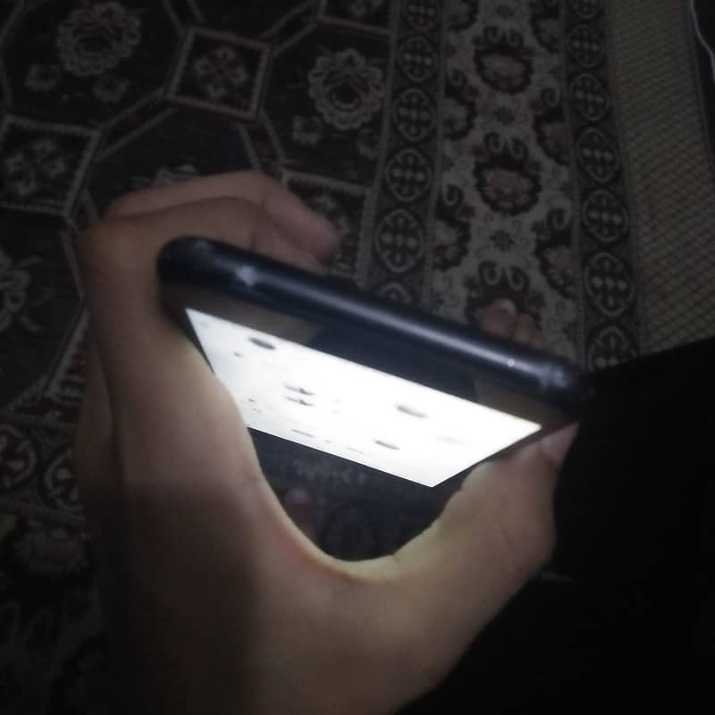 Apple iPhone 7 1