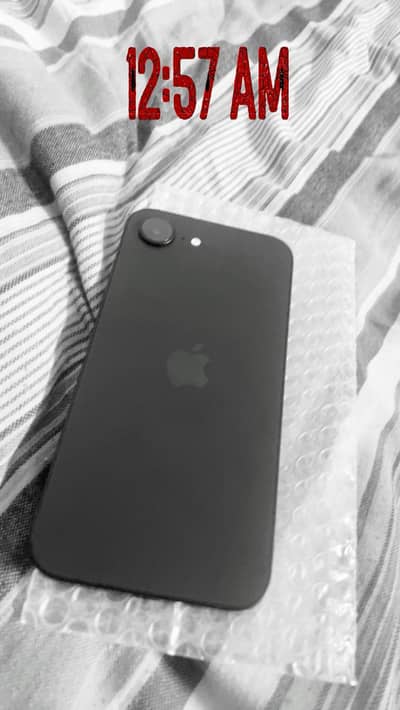 Apple iPhone 16e