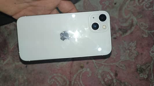 Apple iPhone 13