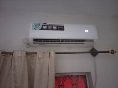 TCL 1.5 Ton Inverter AC for Sale in Islamabad-Excellent Condition