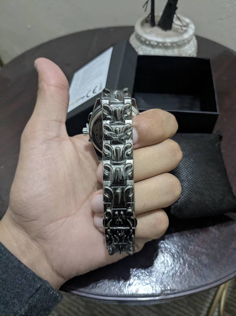 devil's claw watch 1
