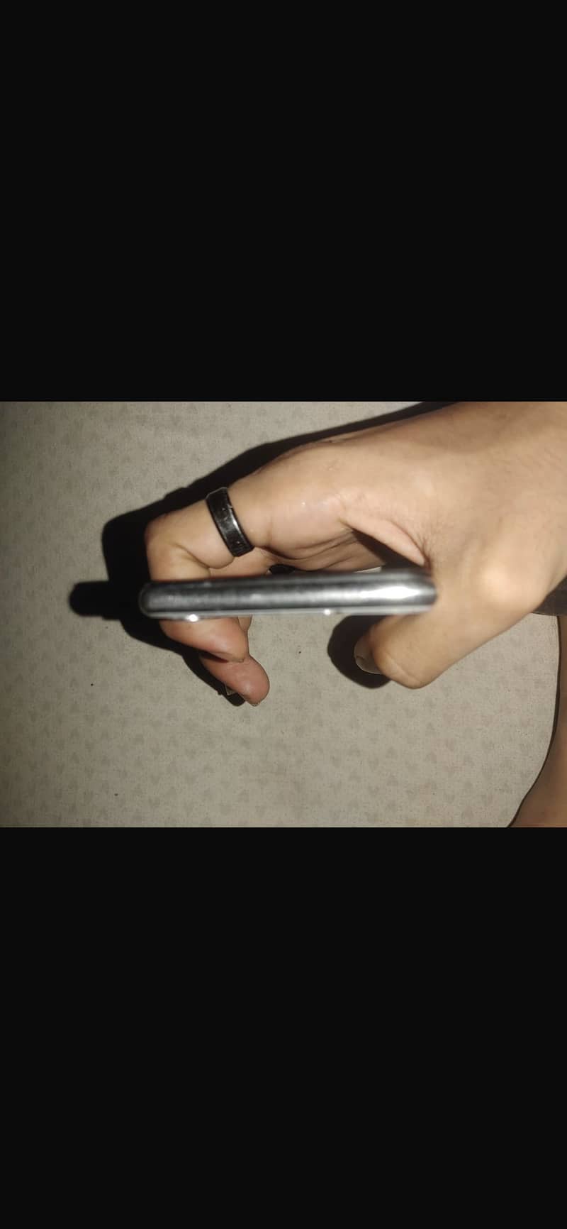 Apple iPhone X 4