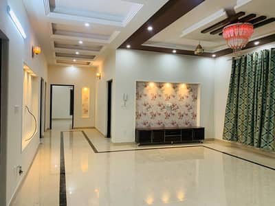 1 Kanal Upper Portion Available In Wapda Town Phase 1 For Rent