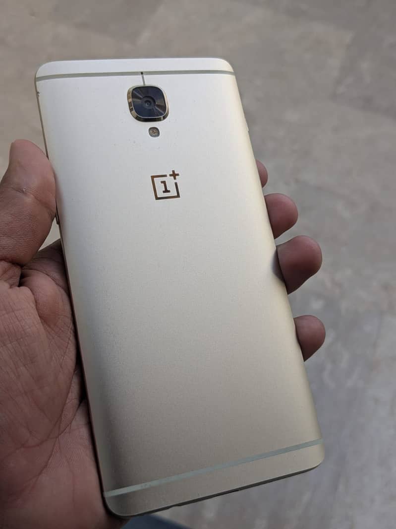 One Plus 3T 4