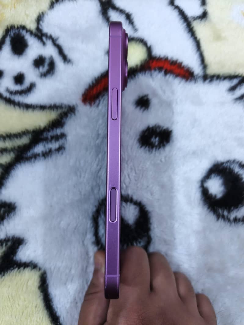 Apple iPhone 16 Plus 3