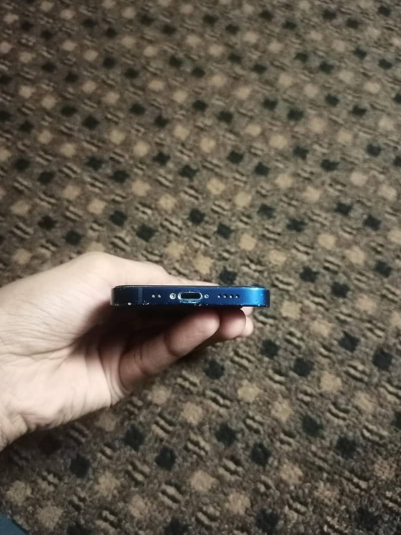Apple iPhone 12 mini 3