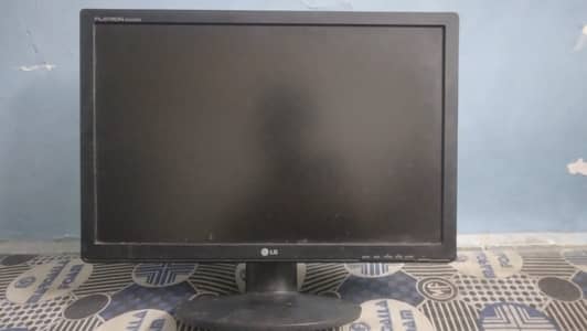 22 inch LCD monitor | LG |