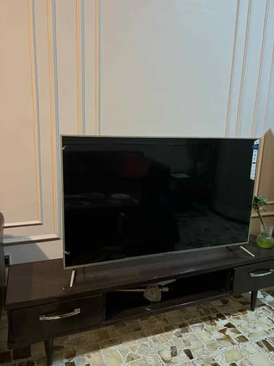 Tv console