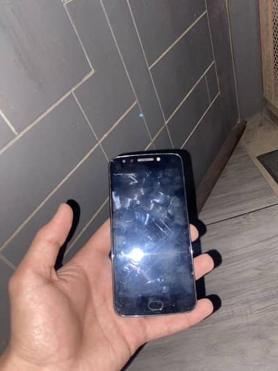 Moto E4 approved