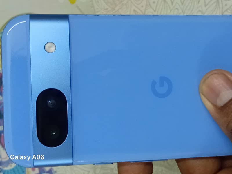 Google Pixel 8a 1