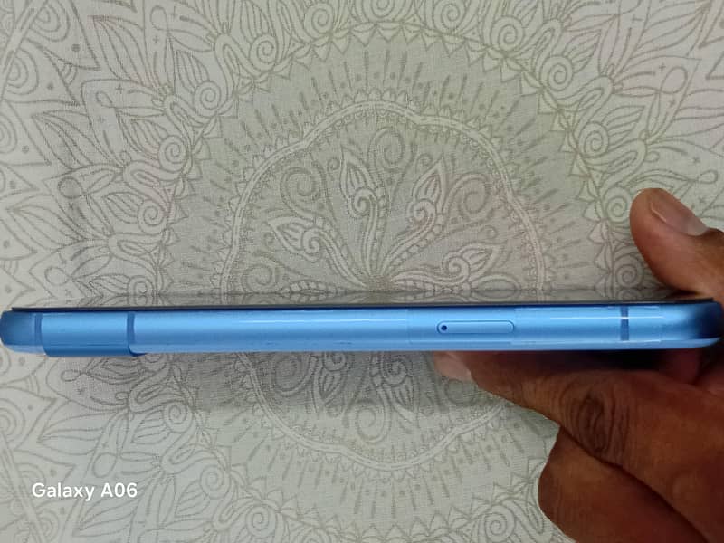 Google Pixel 8a 4