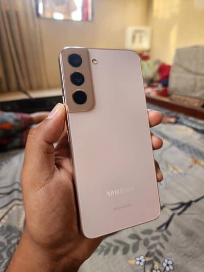 SAMSUNG GALAXY S22(IMPORTED+8K SHOOT+PTA APPROVED)