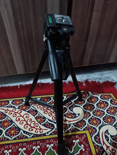 mobile tripod stand available for sale