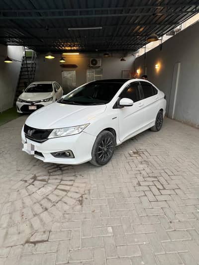 Honda Grace Hybrid 2015 Reg 2020