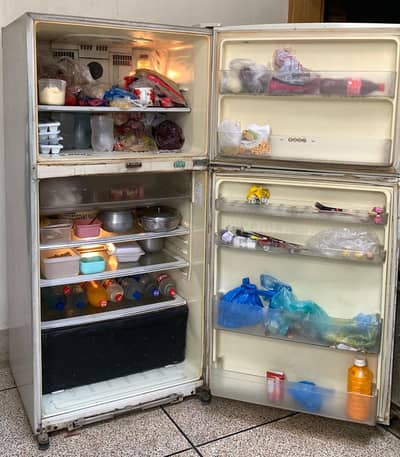 Dawlance Extra Large Fridge 20.6 Cubic Feet (DW-58-GY) for Sale