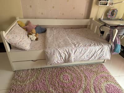 Single bed