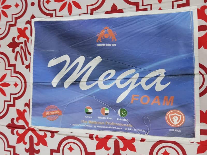 Mega Foam 4