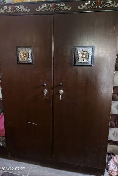 2 door almari
