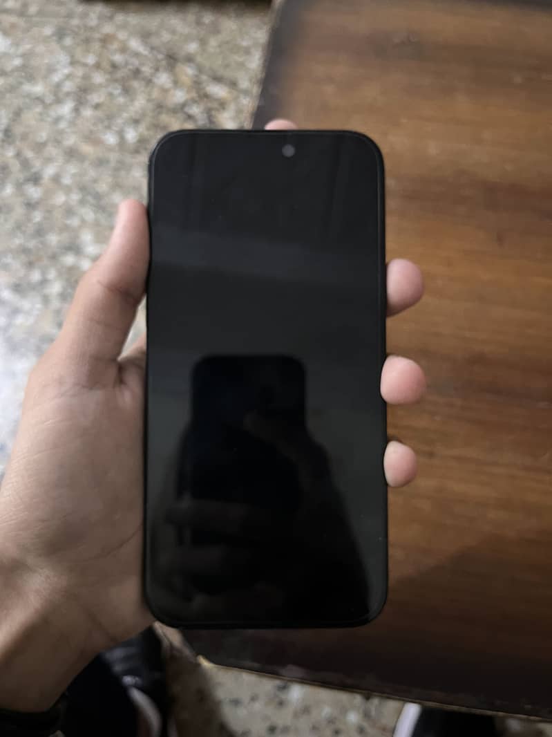 Apple iPhone 15 plus 7