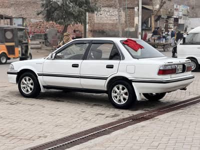 Toyota Corolla 1990