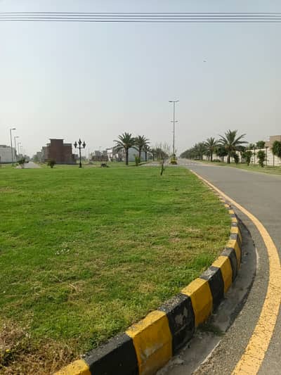 Urgent sale 5 marla plot in Citi Housing Sargodha road Faisalabad