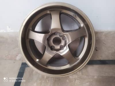 Azerbaijan Type M, Staggered 18inch rims.