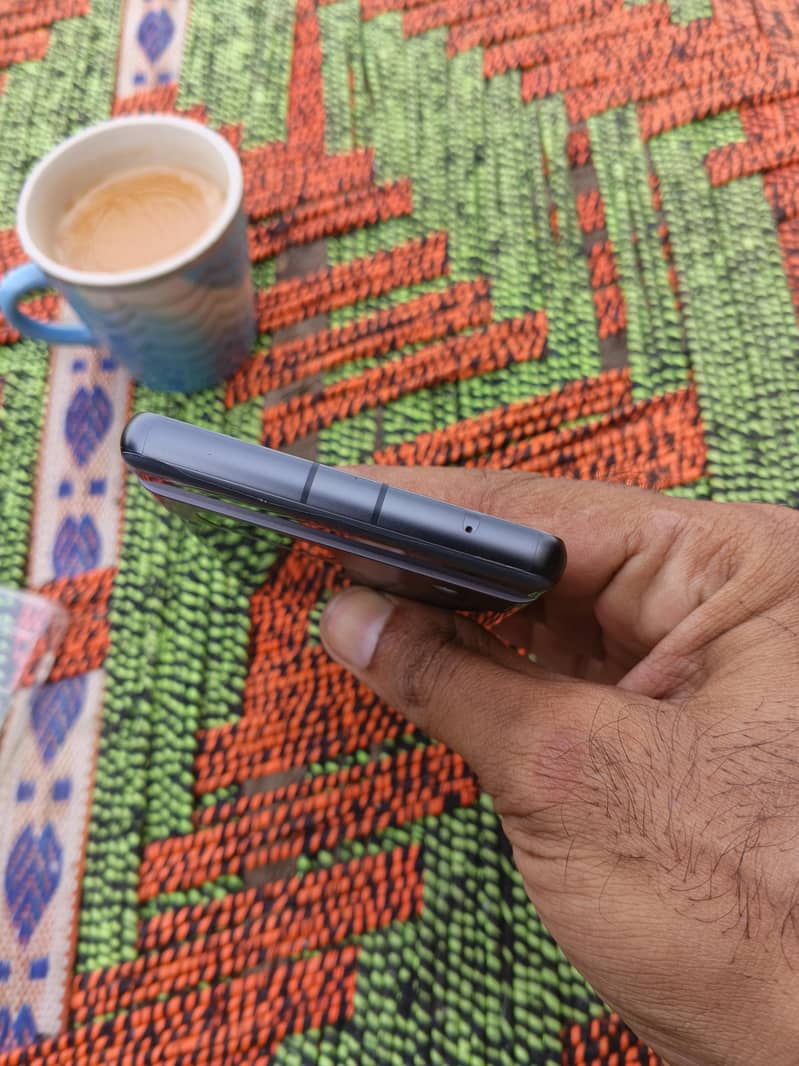 Google Pixel 7a 2