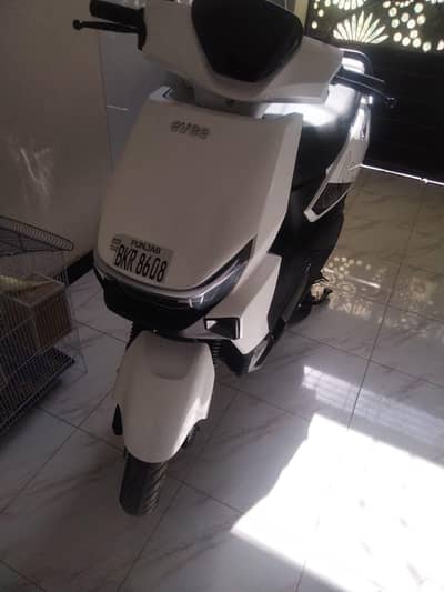 1 month used Gen Z pro white available for sale