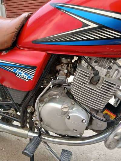 Suzuki GS 150 2019