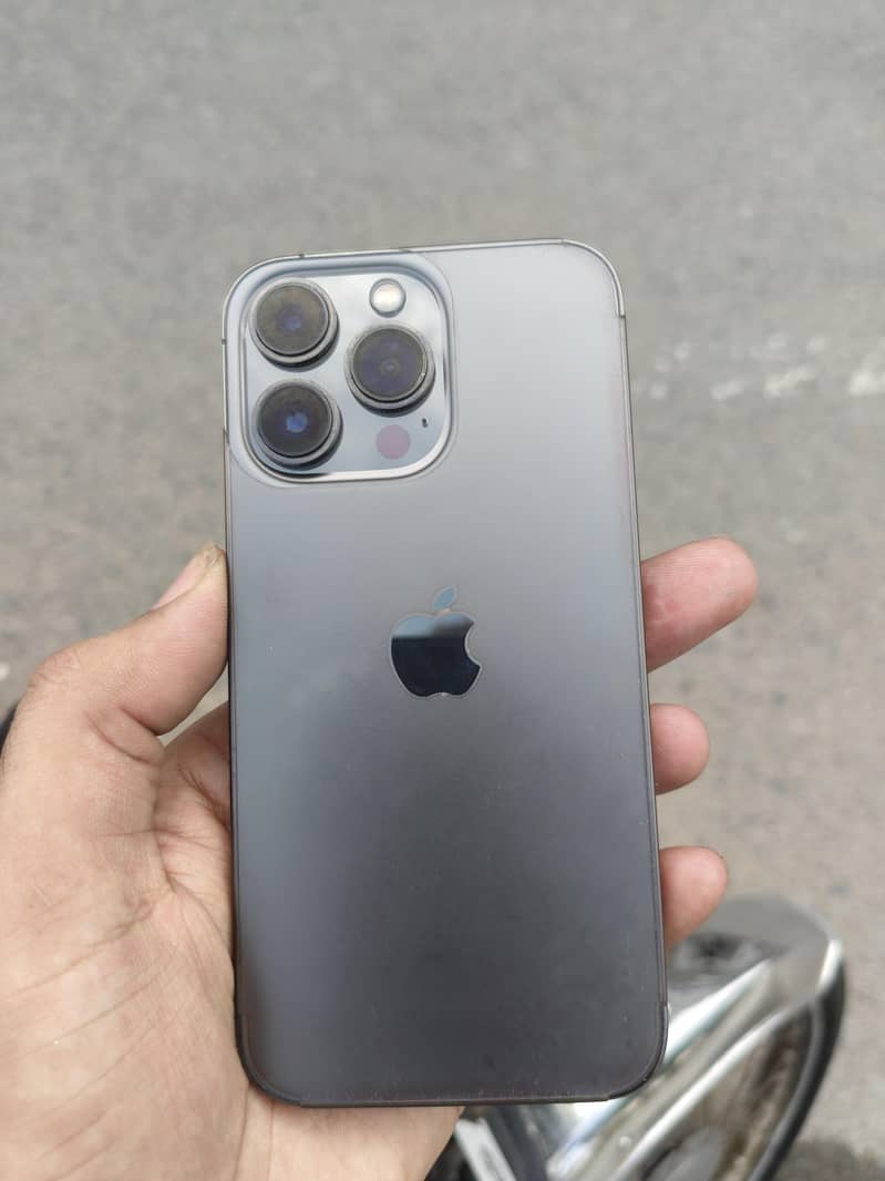 Apple iPhone 13 Pro 0