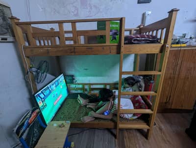 dubble bed for kid with matters