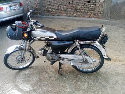 Hero Bike CD 70