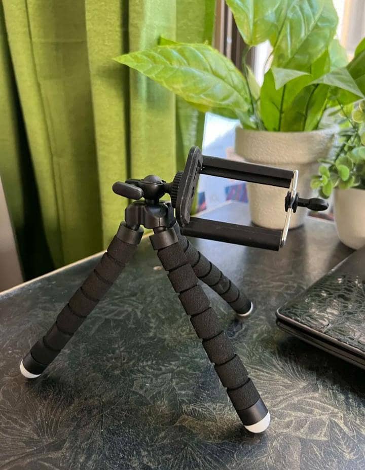 mobile stand mini 1