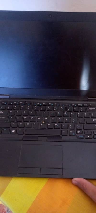 Dell Laptop for sale in new condition