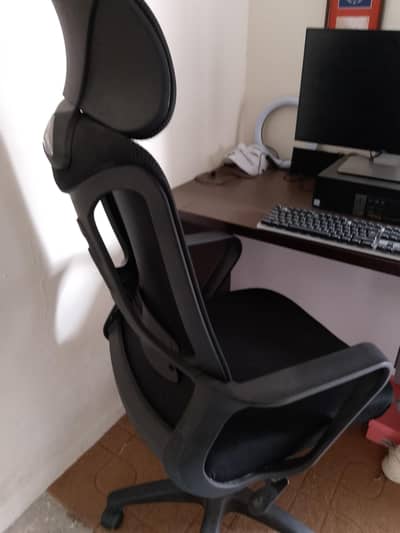 wig chair table dell motior. 24inch  1)5 generation 8gb / ram 128 s
