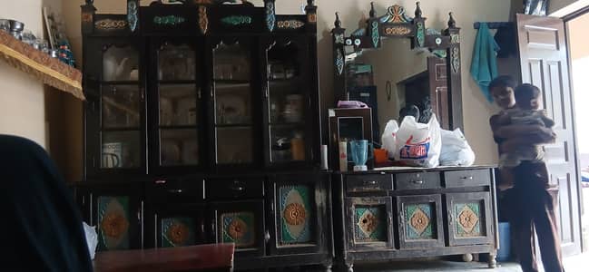Dressing table