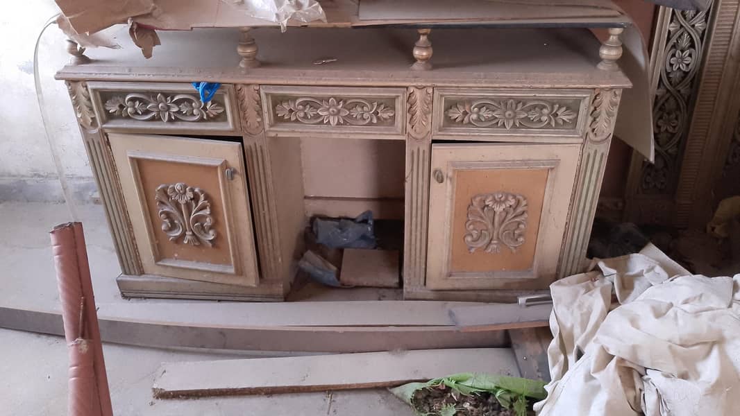 Bed and dressing with 2 side table 5