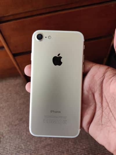 Apple iPhone 7