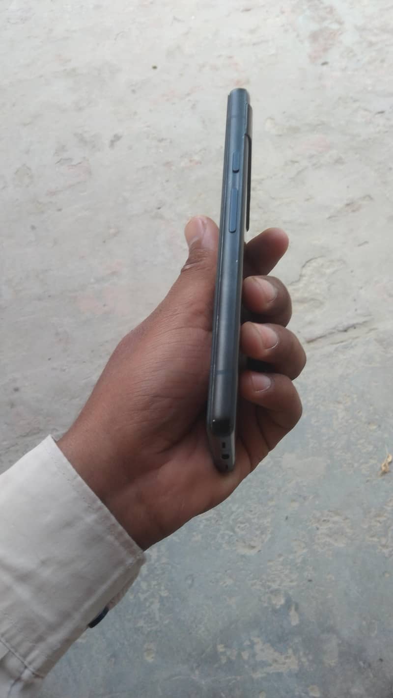 Google Pixel 6a 5