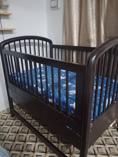 baby cot