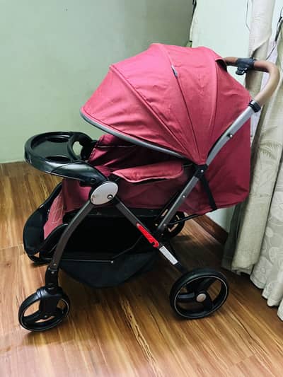pram branded v good condition 03342570647