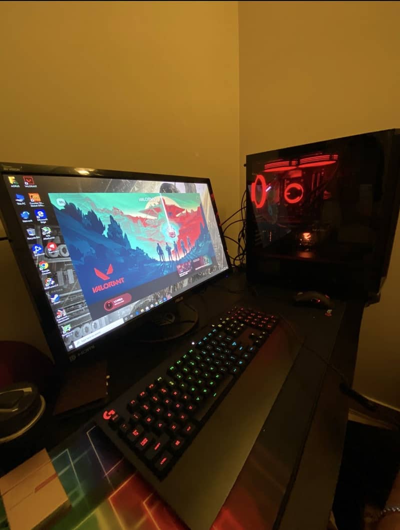 Gaming pc with full setup 0